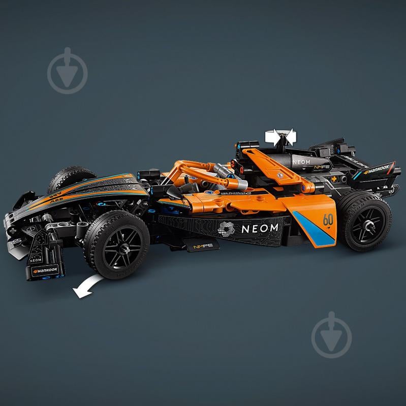 Конструктор LEGO Technic Автомобиль для гонки NEOM McLaren Formula E 42169 - фото 7