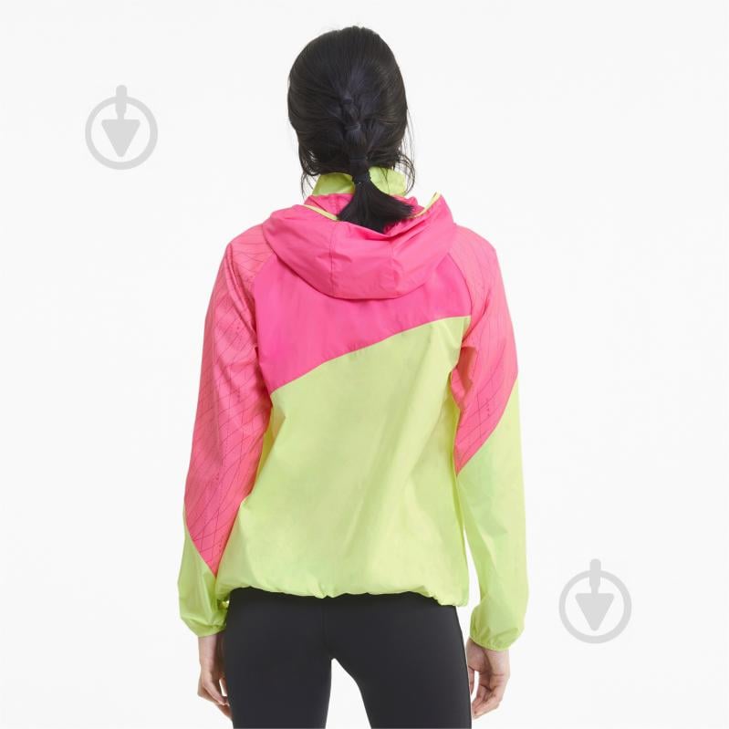 Вітрівка жіноча весняна Puma Run Graphic Hooded Jacket 51934703 р.S жовта - фото 4