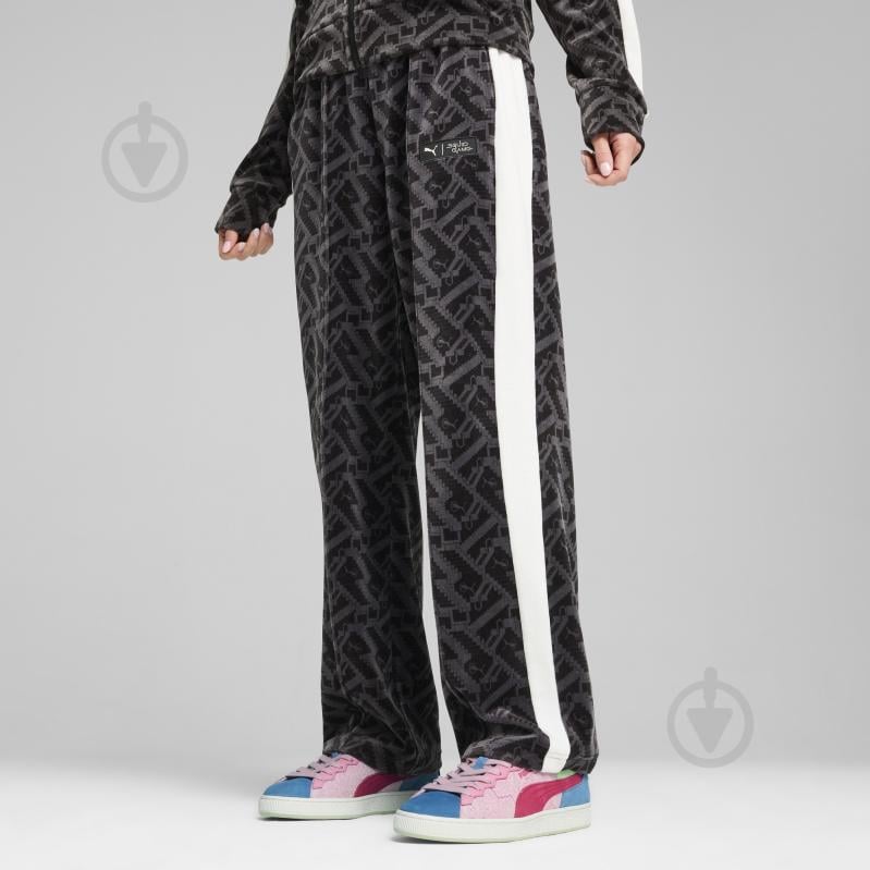 Брюки Puma PUMA X SQUID GAME T7 ICONIC STRAIGHT TRACK PANTS W 62743301 р. L черный - фото 3