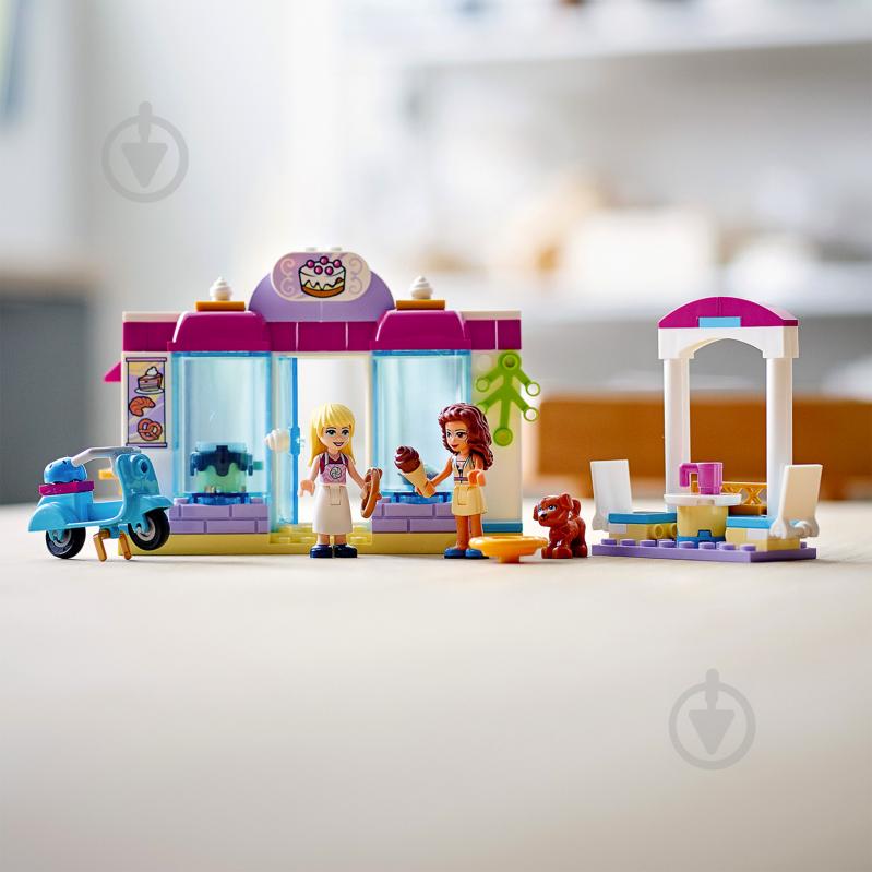 Конструктор LEGO Friends Кондитерская в Хартлейк-Сити 41440 - фото 3