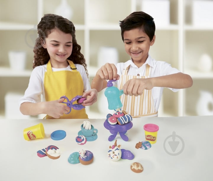 Ігровий набір Hasbro Play Doh Випічка і пончики (E3344) - фото 14 Ігровий набір Hasbro Play Doh Випічка і пончики (E3344) - фото 14