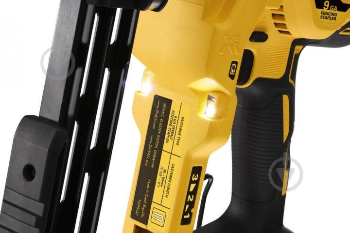 Степлер аккумуляторный DeWalt DCFS950P2 - фото 10