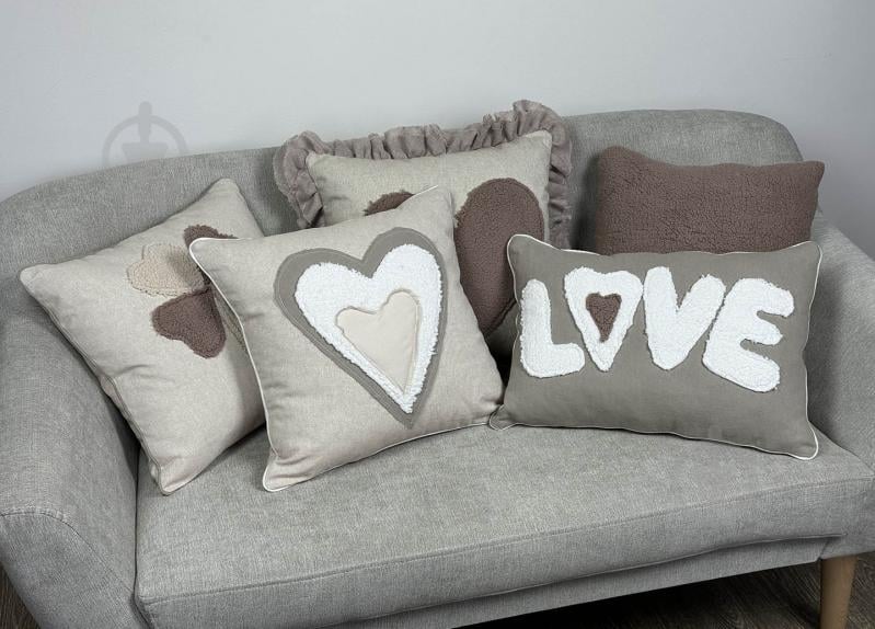 Подушка декоративна Серденько трикольорове 45x45 см Прованс - фото 4 Подушка декоративна Серденько трикольорове 45x45 см Прованс - фото 4