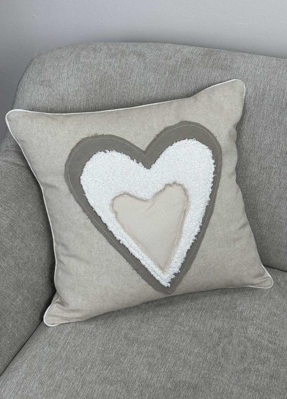 Подушка декоративна Серденько трикольорове 45x45 см Прованс - фото 1 Подушка декоративна Серденько трикольорове 45x45 см Прованс - фото 1