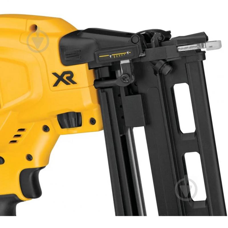 Степлер аккумуляторный DeWalt DCN662N - фото 3