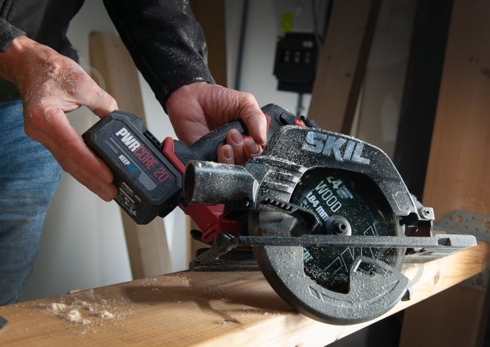 Пила дисковая SKIL SW1E3571CA+BR1E3105AA - фото 4 Пила дисковая SKIL SW1E3571CA+BR1E3105AA - фото 4