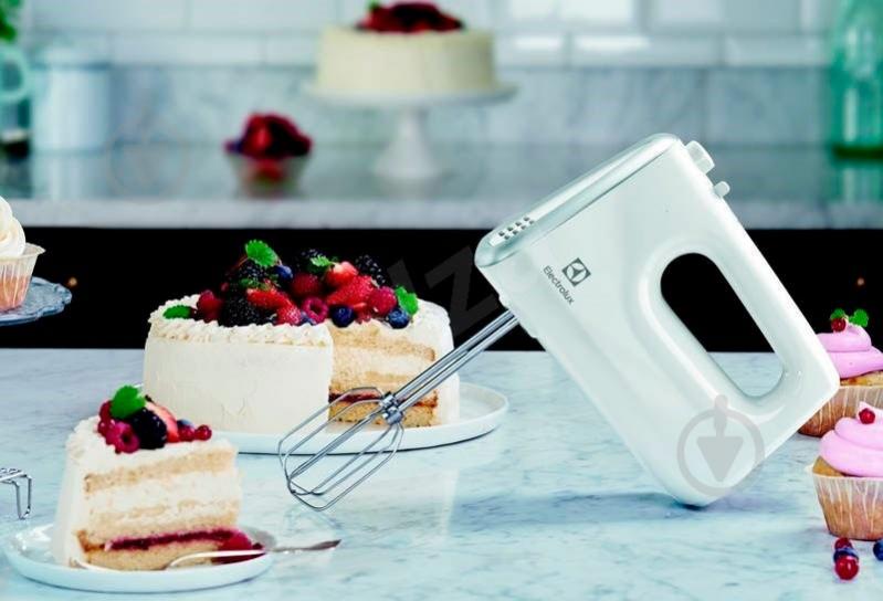 ᐉ Миксер Electrolux EHM 3300 • Купить в Киеве, Украине • Лучшая цена в ...