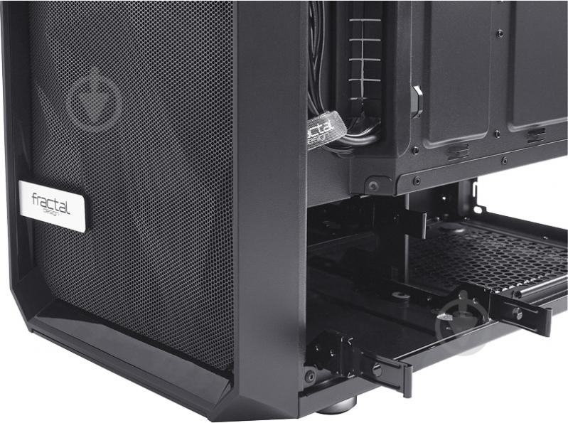 Корпус Fractal Design Meshify C – TG Black (FD-CA-MESH-C-BKO-TGL) - фото 18 Корпус Fractal Design Meshify C – TG Black (FD-CA-MESH-C-BKO-TGL) - фото 18