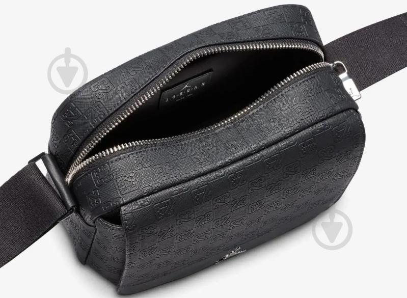 Косметичка Jordan Monogram Black р. М MA9085-G0T - фото 4 Косметичка Jordan Monogram Black р. М MA9085-G0T - фото 4