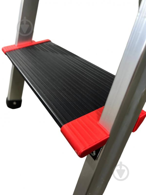 Лестница-стремянка GTM KMH0104BP - фото 2