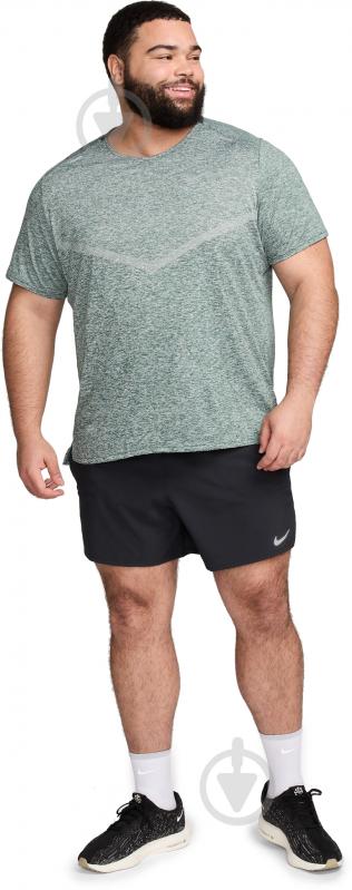 Футболка Nike NK DF RISE 365 SS CZ9184-338 р.XL зеленый - фото 5