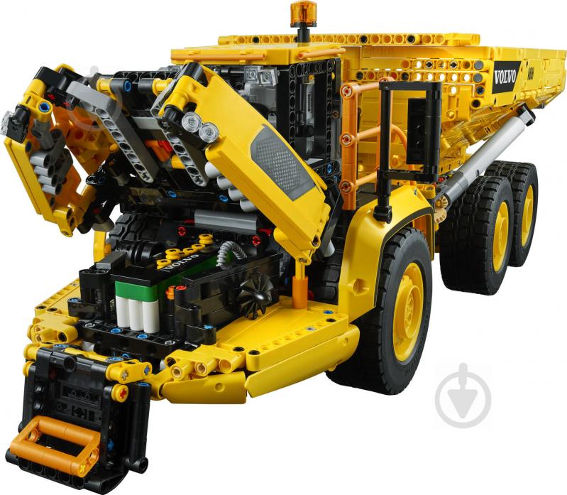 Конструктор LEGO Technic Сочлененный самосвал Volvo A25F 6х6 42114 - фото 4