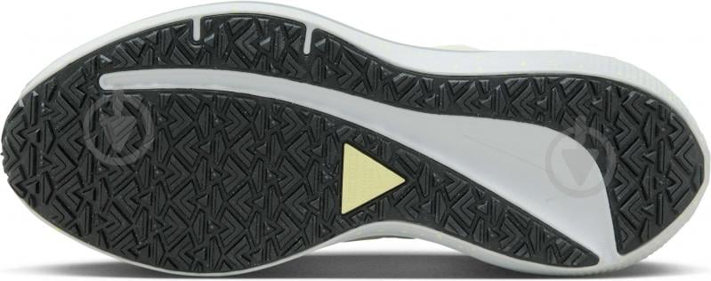 Кросівки жіночі зимові Nike AIR WINFLO 9 SHIELD DM1104-100 р.37,5 - фото 12