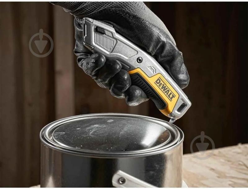 Нож с лезвиями DeWalt DWHT10054-0 - фото 4