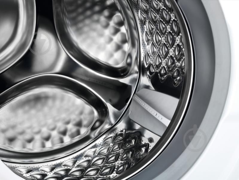 Пральна машина Electrolux EW8F5492QU + сушильна машина EW8D595MUC + з'єднувальна планка E1WYHSK6 - фото 6