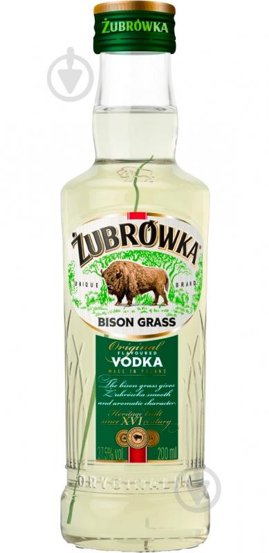 Водка Zubrowka Bison 0,2 л - фото 1 Водка Zubrowka Bison 0,2 л - фото 1