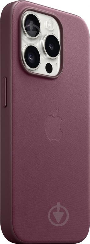 Чехол Apple FineWoven Case with MagSafe для Apple iPhone 15 Pro mulberry (MT4L3ZM/A) - фото 2