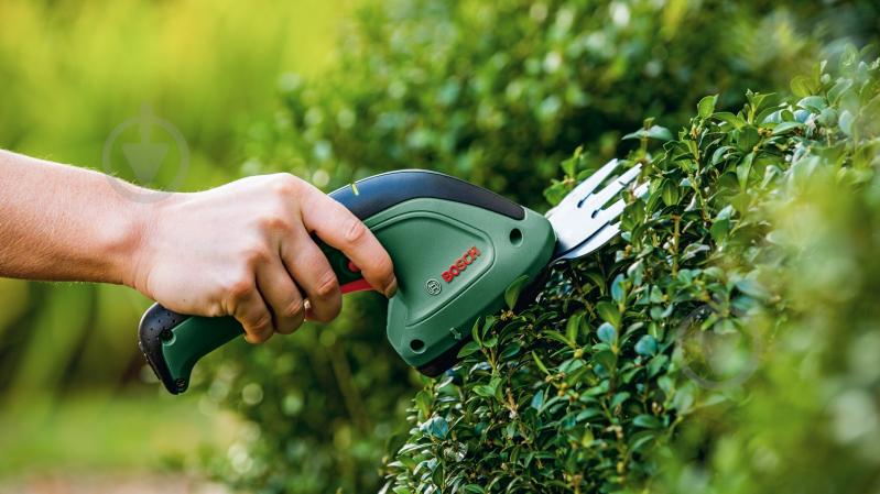 Ножницы для травы и кустов Bosch Easy Shear (600833303) - фото 3 Ножницы для травы и кустов Bosch Easy Shear (600833303) - фото 3