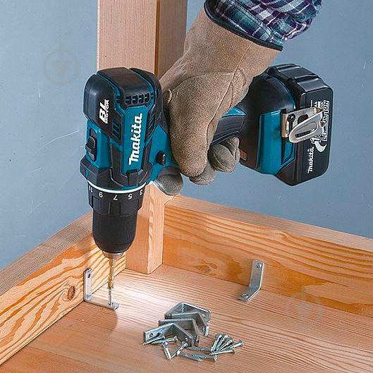 Шуруповерт аккумуляторный Makita DDF480RMJ - фото 2 Шуруповерт аккумуляторный Makita DDF480RMJ - фото 2