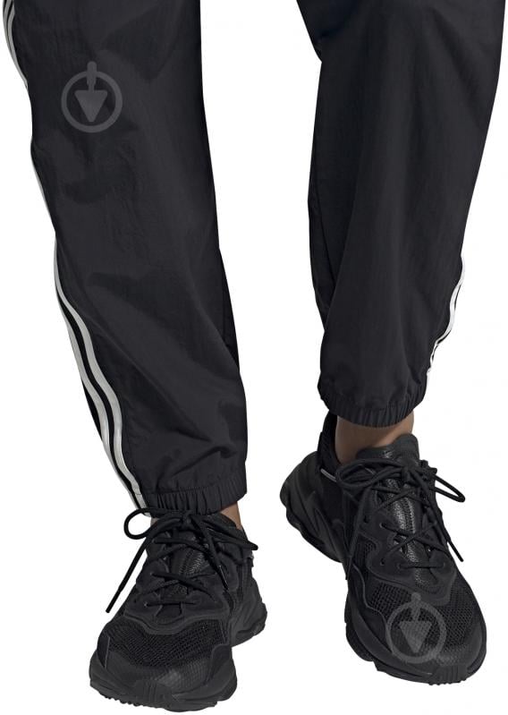 Кросівки чоловічі демісезонні Adidas OZWEEGO EE6999 р.44 2/3 чорні - фото 10