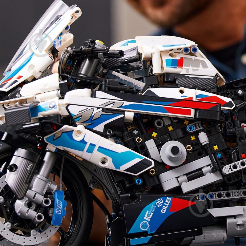 Конструктор LEGO Technic BMW M 1000 RR 42130 - фото 8