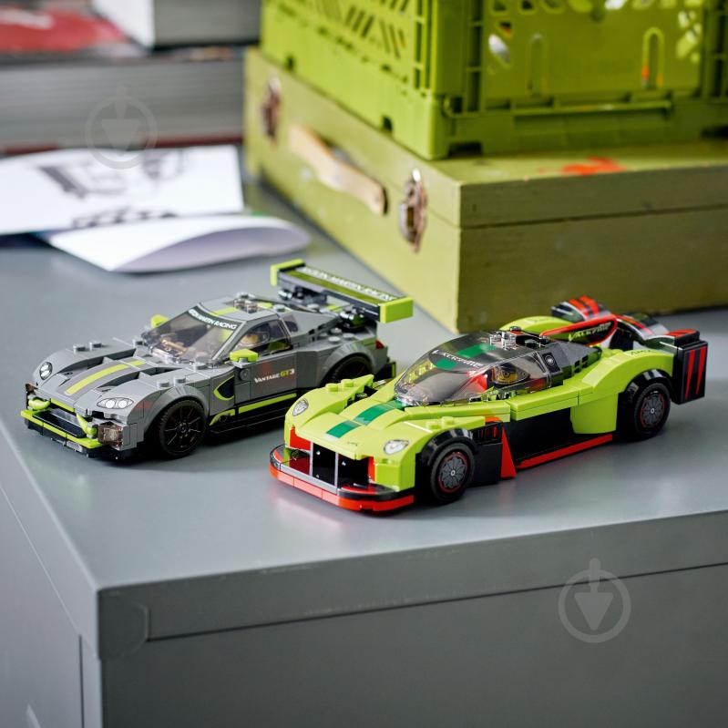 Конструктор LEGO Speed Champions Aston Martin Valkyrie AMR Pro и Aston Martin Vantage GT3 76910 - фото 5