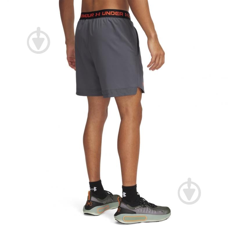 Шорты Under Armour VANISH WOVEN 6IN SHORTS 1373718-028 р. 2XL серый - фото 2 Шорты Under Armour VANISH WOVEN 6IN SHORTS 1373718-028 р. 2XL серый - фото 2