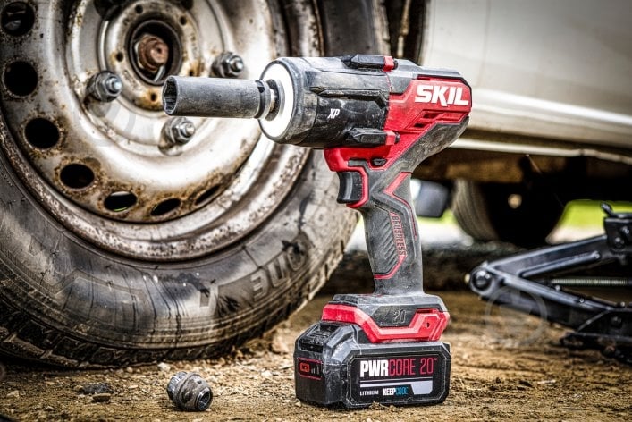 Гайковерт аккумуляторный SKIL 700 Нм SD1E3285CA+BR1E3105AA+CR1E3122 - фото 7 Гайковерт аккумуляторный SKIL 700 Нм SD1E3285CA+BR1E3105AA+CR1E3122 - фото 7