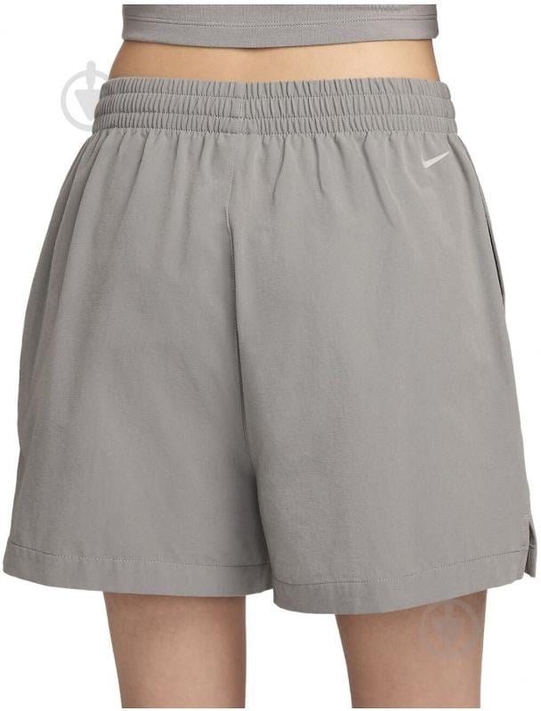 Шорты Nike NSW WOVEN SHORT GLS HF5529-029 р. XS серый - фото 3 Шорты Nike NSW WOVEN SHORT GLS HF5529-029 р. XS серый - фото 3