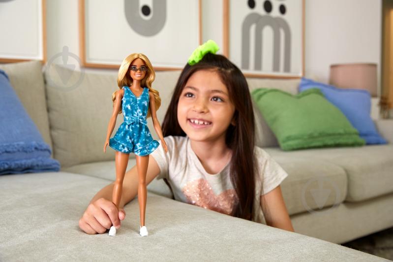 Кукла Barbie "Модница" в комбинезоне с эффектом тай-дай GRB65 - фото 2