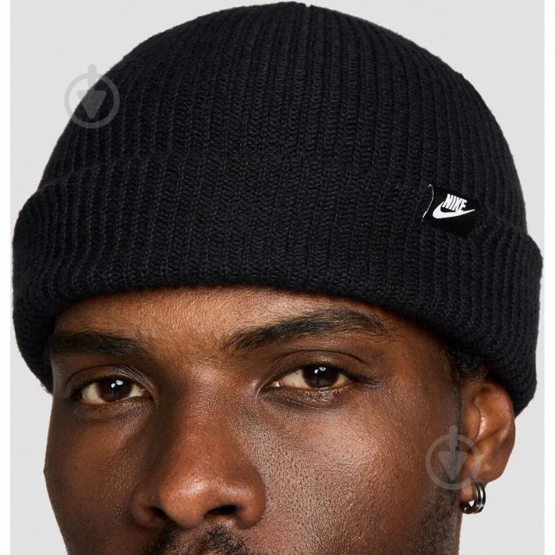 Шапка Nike U NK TERRA BEANIE SC FUT365 L HF0176-010 р.os чорний - фото 4 Шапка Nike U NK TERRA BEANIE SC FUT365 L HF0176-010 р.os чорний - фото 4
