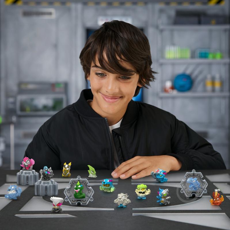 Набір фігурок MrBeast Lab Лабораторія в пробірці Swarms 14 Вид 2 124301 - фото 4 Набір фігурок MrBeast Lab Лабораторія в пробірці Swarms 14 Вид 2 124301 - фото 4