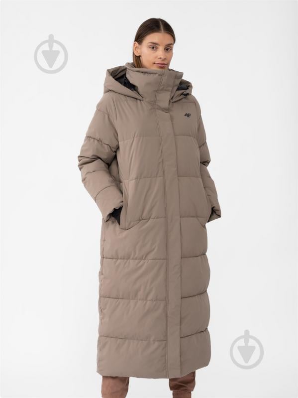 Пальто женская 4F DOWN JACKET F237 4FAW23TDJAF237-82S р.L коричневая - фото 1