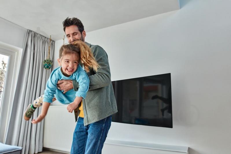 Кронштейн Vogels TVM 3643 поворотно-похилі 40"-77" білий - фото 7