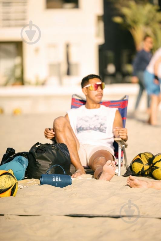 Портативная колонка JBL Charge 6 1.0 purple (JBLCHARGE6PUR) - фото 14 Портативная колонка JBL Charge 6 1.0 purple (JBLCHARGE6PUR) - фото 14