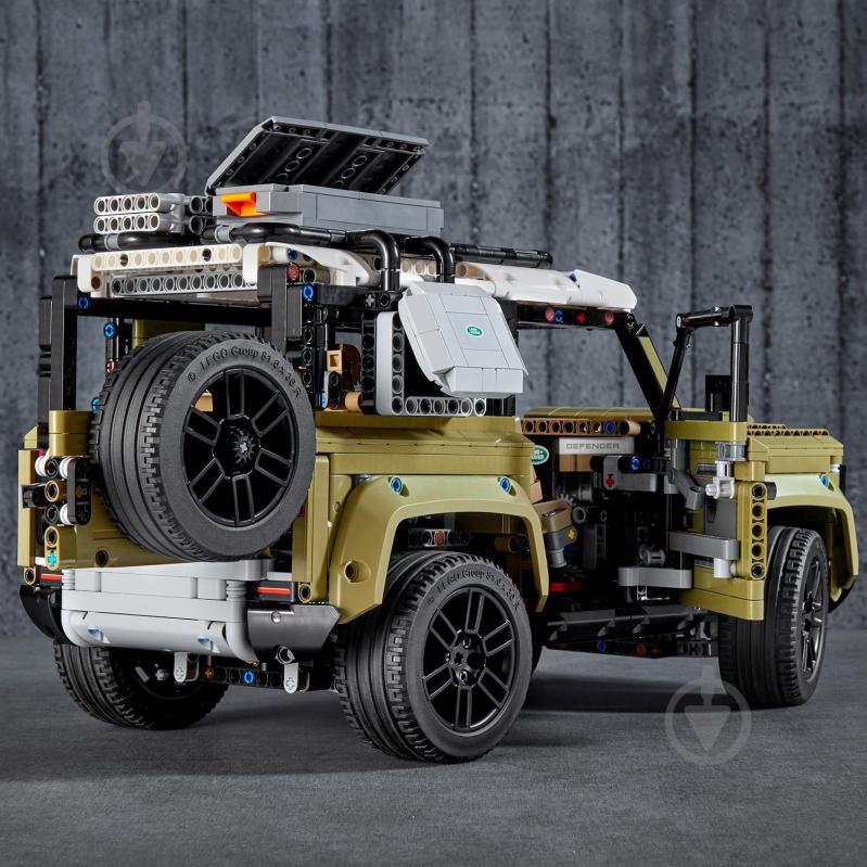 Конструктор LEGO Technic Land Rover Defender 42110 - фото 10