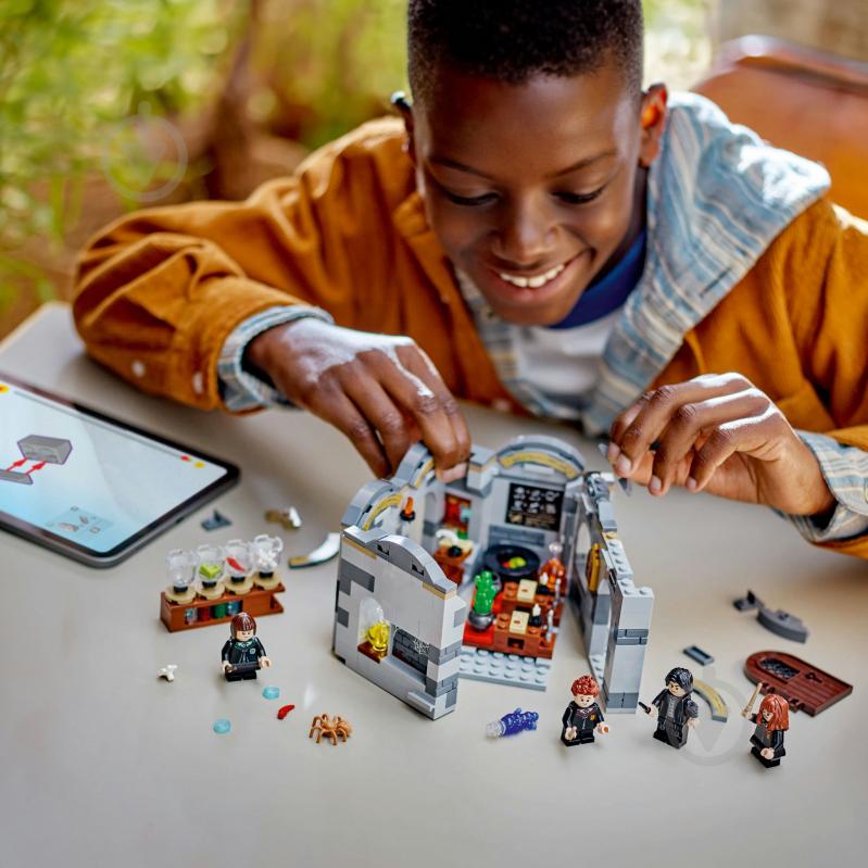 Конструктор LEGO Harry Potter Замок Хогвартс: Урок злеварения 76431 - фото 4