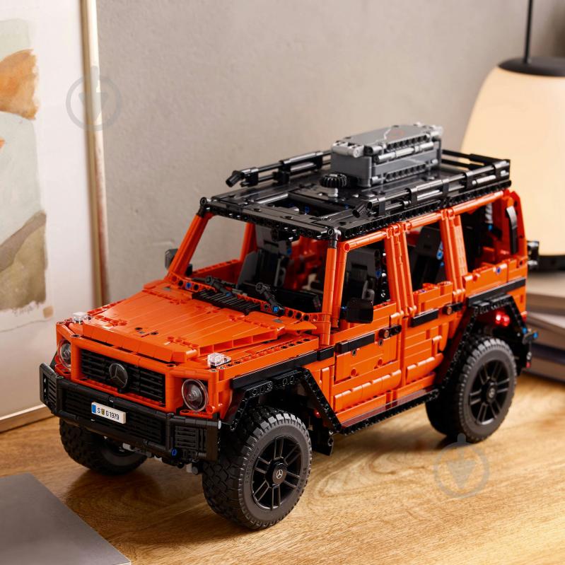 Конструктор LEGO Technic Mercedes-Benz G 500 PROFESSIONAL Line 42177 - фото 6