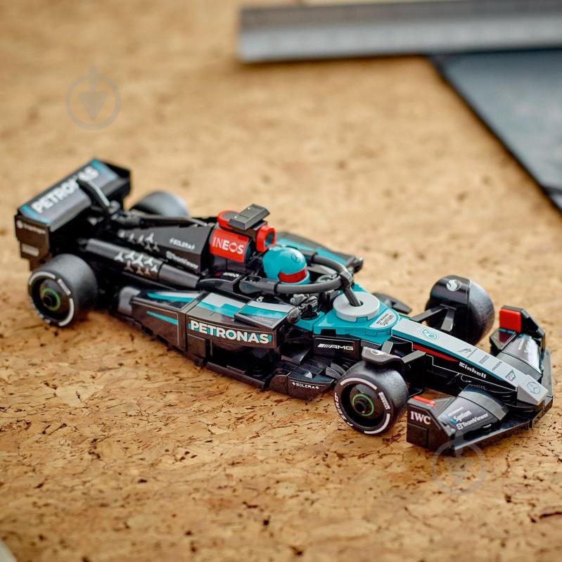 Конструктор LEGO Speed Champions Автомобіль для перегонів Mercedes-AMG F1® W15 77244 - фото 13