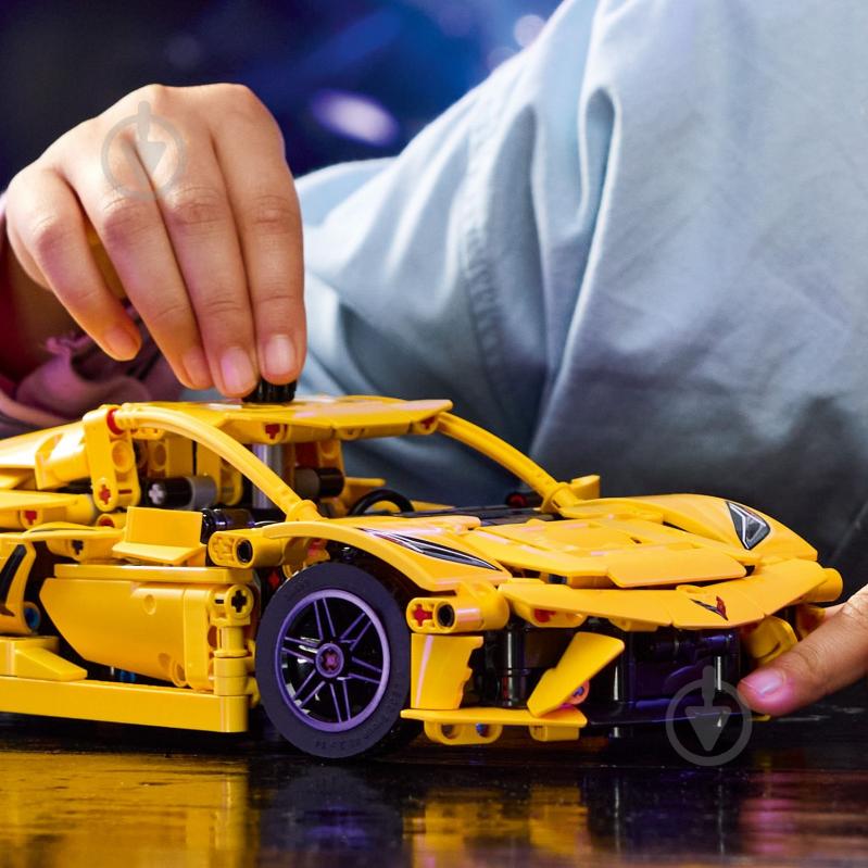 Конструктор LEGO Technic Шевроле Corvette Stingray 42205 - фото 14