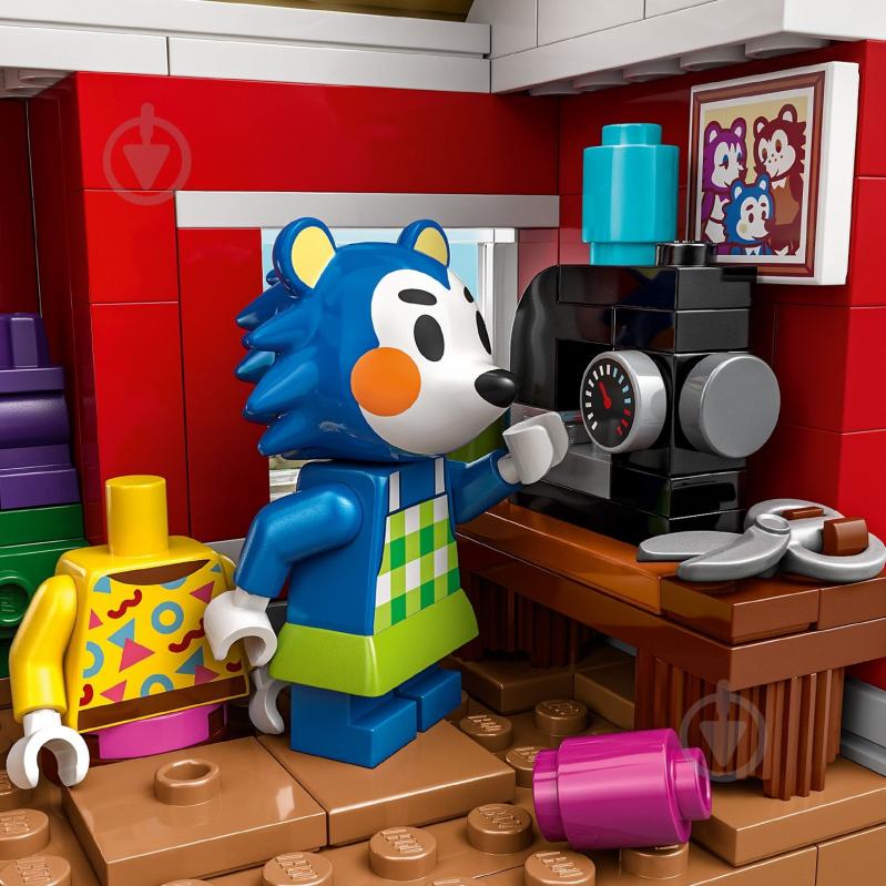 Конструктор LEGO Animal Crossing Магазин одежды, принадлежащий Able Sisters 77055 - фото 8