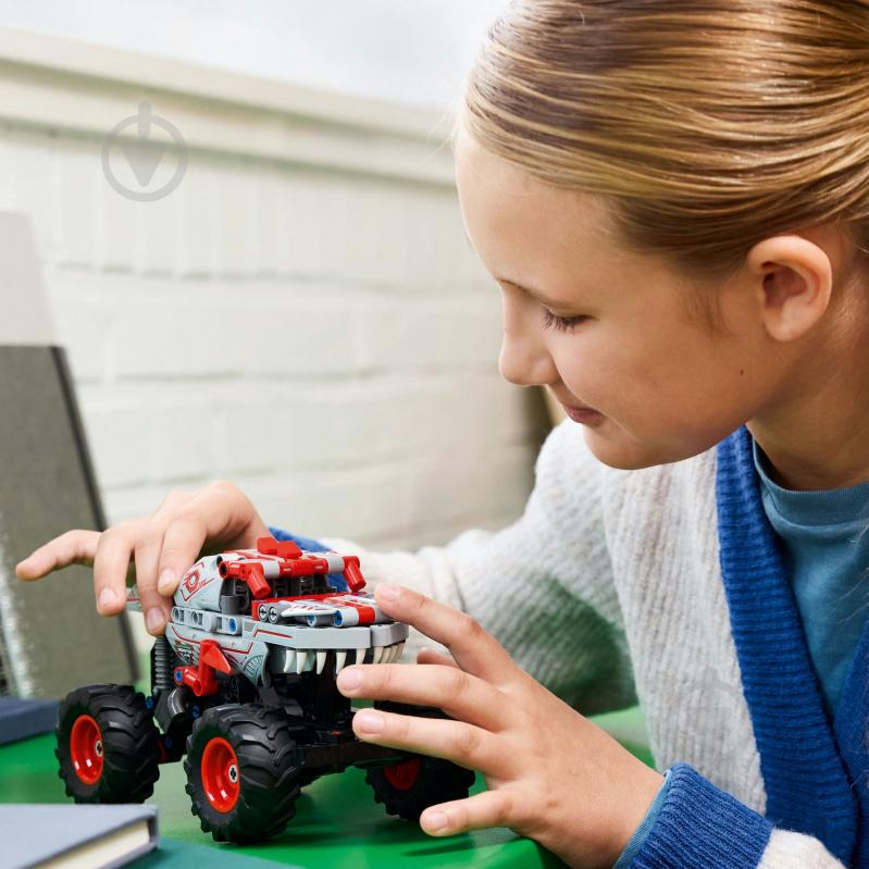 Конструктор LEGO Technic Monster Jam™ ThunderROARus™ з інерційним двигуном 42200 - фото 10 Конструктор LEGO Technic Monster Jam™ ThunderROARus™ з інерційним двигуном 42200 - фото 10