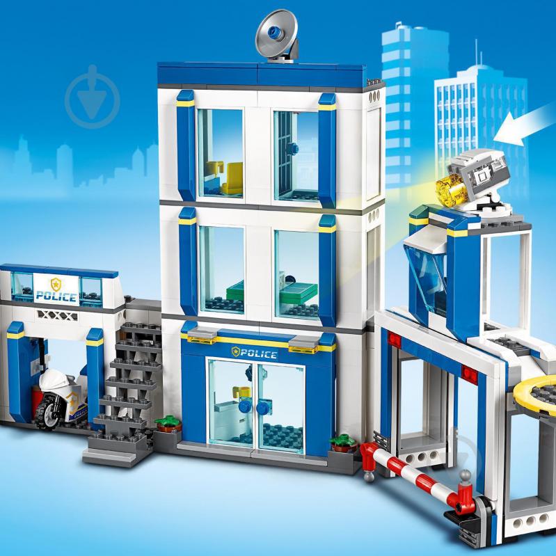 Конструктор LEGO City Полицейский участок 60246 - фото 3