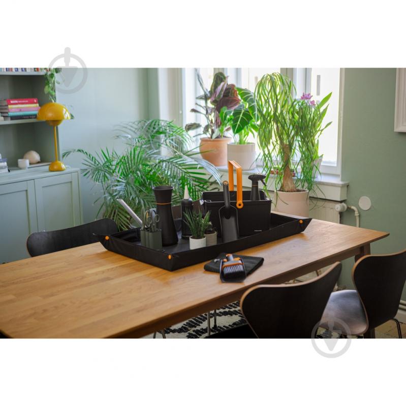 Килимок садовий Fiskars складаний для пересадки рослин (1071304) - фото 8 Килимок садовий Fiskars складаний для пересадки рослин (1071304) - фото 8