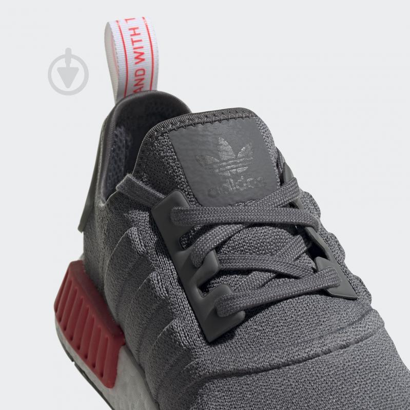 Кросівки чоловічі Adidas NMD R1 BD7730 р.40 2/3 сірі - фото 7 Кросівки чоловічі Adidas NMD R1 BD7730 р.40 2/3 сірі - фото 7