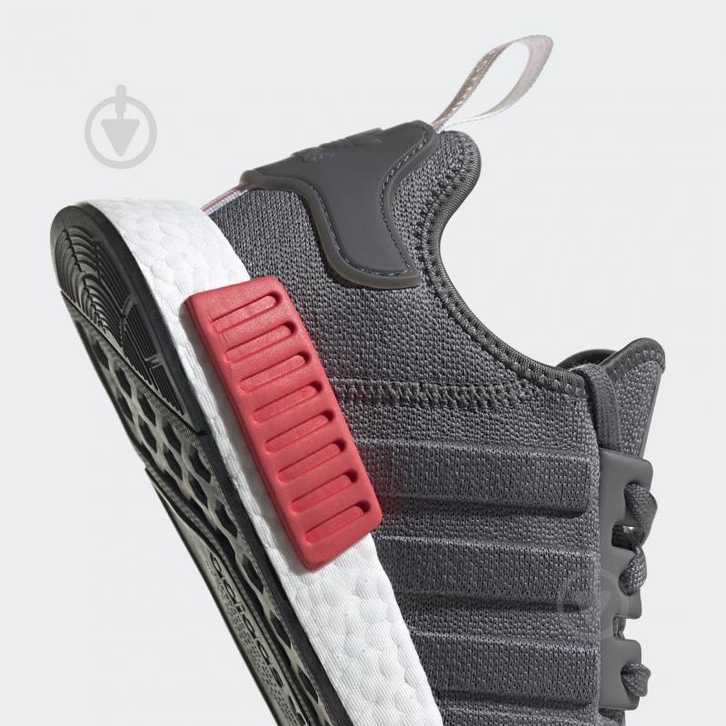 Кросівки чоловічі Adidas NMD R1 BD7730 р.40 2/3 сірі - фото 8 Кросівки чоловічі Adidas NMD R1 BD7730 р.40 2/3 сірі - фото 8
