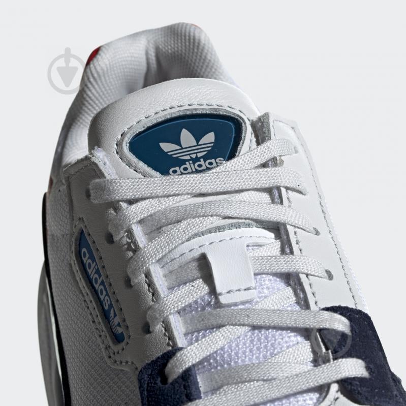 Кроссовки женские Adidas FALCON W CG6246 р.40 белые - фото 8