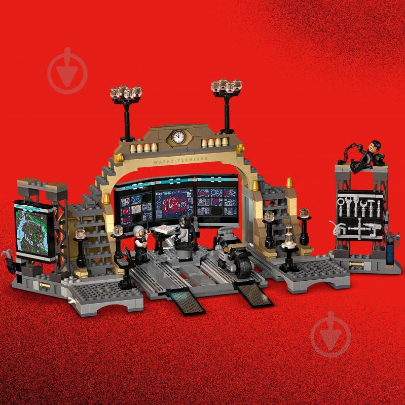 Конструктор LEGO Super Heroes DC Печера Бетмена: сутичка із Загадником 76183 - фото 3 Конструктор LEGO Super Heroes DC Печера Бетмена: сутичка із Загадником 76183 - фото 3