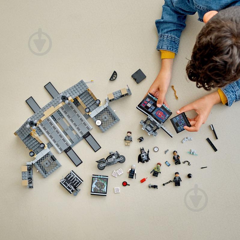 Конструктор LEGO Super Heroes DC Печера Бетмена: сутичка із Загадником 76183 - фото 7 Конструктор LEGO Super Heroes DC Печера Бетмена: сутичка із Загадником 76183 - фото 7