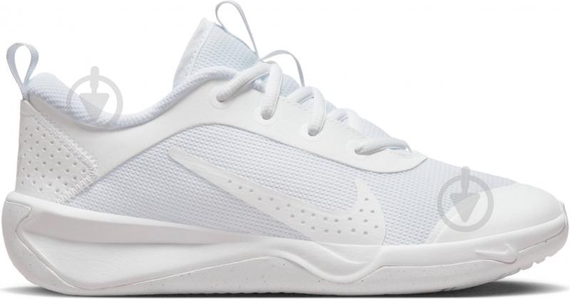 Кроссовки детские демисезонные Nike OMNI MULTI-COURT DM9027-100 р.36,5 белые - фото 1